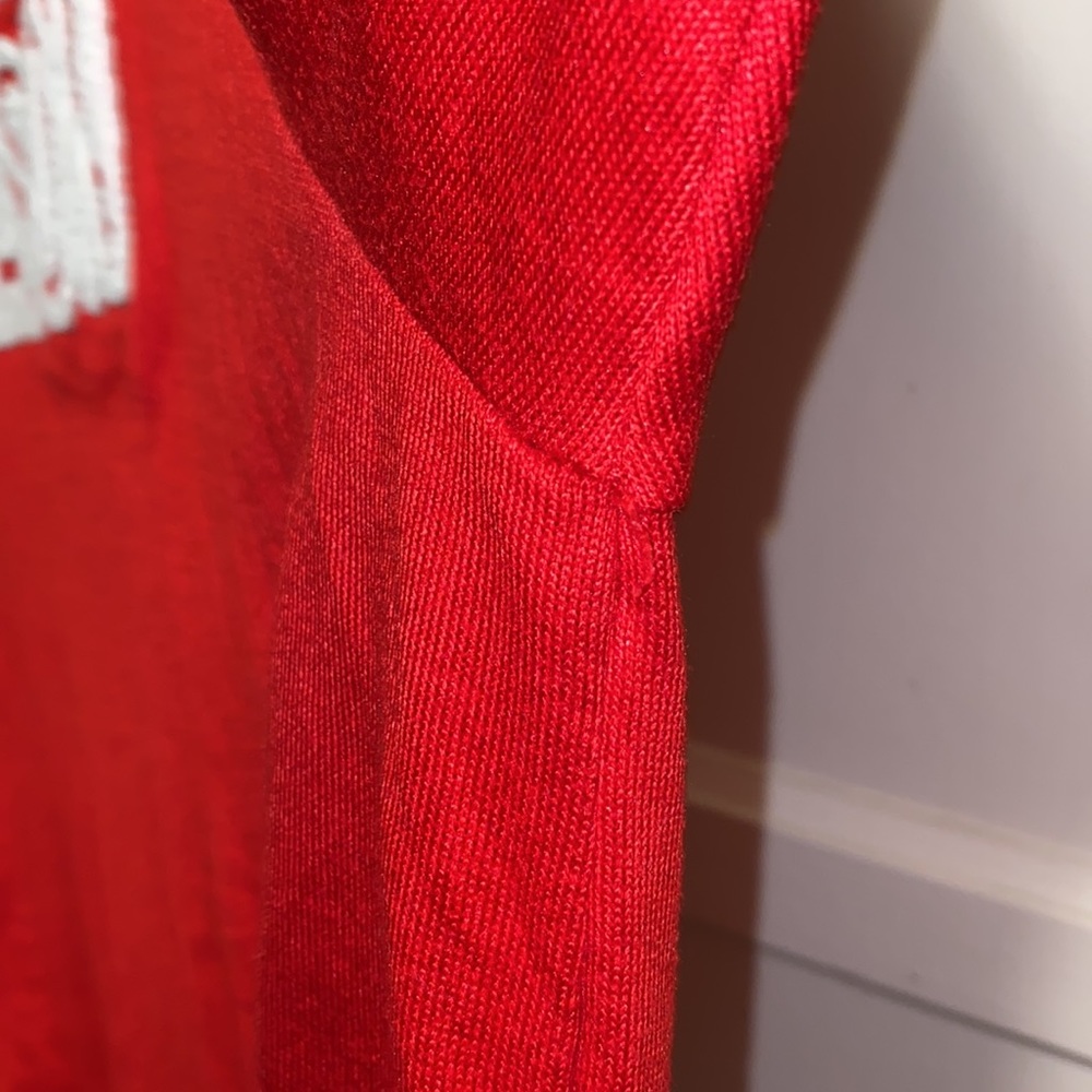 Secret Treasures Medium (8-10) Tis’ the Season Sleepwear Top - Picture 8 of 13